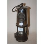 A VINTAGE ECCLES TYPE 6 MINER'S LAMP