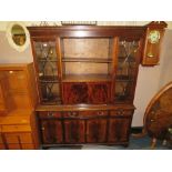 A REPRODUCTION MAHOGANY GLAZED BOOKCASE W-154 CM