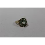A HALLMARKED 9 CARAT GOLD EMERALD AND OPAL HIGH GALLERY RING, APPROX WEIGHT 4.3G, RING SIZE Q