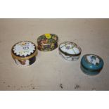 FOUR SMALL TRINKET POTS TO INCLUDE A ROYAL WORCESTER PANELLED FLOWERS EXAMPLE