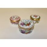 TWO HALCYON DAYS ENAMEL PILL BOXES TOGETHER WITH A SPODE PROVENCE EXAMPLE (3)