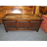 AN OAK LINENFOLD BLANKET BOX W-106 CM - WATERMARKED TOP