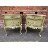 A PAIR OF CONTEMPORARY FRENCH STYLE PAINED BEDSIDE CABINETS H-65 W-61 CM