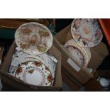 A COLLECTION OF WEDGWOOD CALENDAR PLATES TOGETHER WITH A ROYAL ALBERT OLD COUNTRY ROSES EXAMPLE