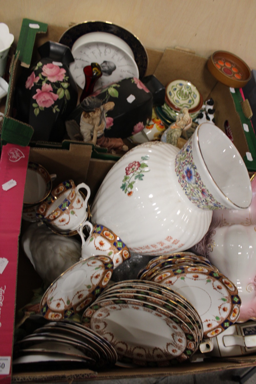 TWO TRAYS OF ASSORTED CHINA AND CERAMICS TO INCLUDE ROYAL ALBION CHINA, MODERN ORIENTAL VASE AND