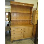 AN ANTIQUE PINE SMALL KITCHEN DRESSER H-193 W-119 CM