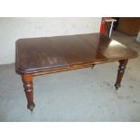 A VICTORIAN WINDOUT TABLE WITH ONE LEAF (NO WINDER)