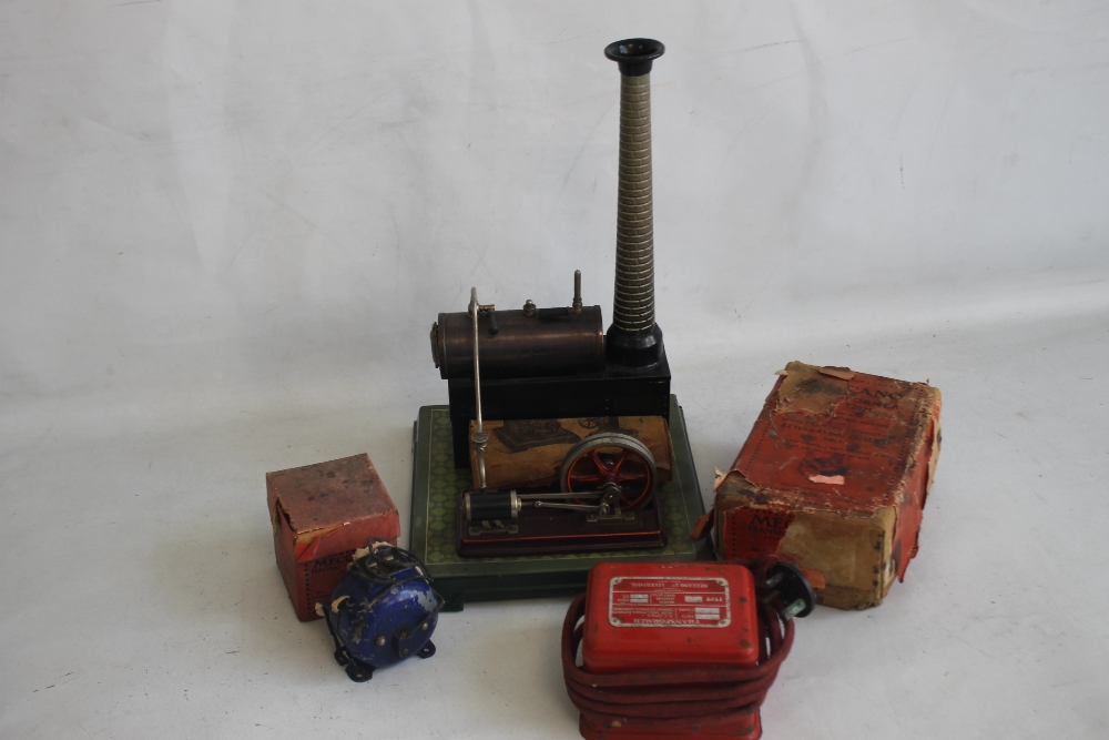 A VINTAGE MODEL DAMPFMASCHINE STEAM ENGINE with fixed cylinder instructions togetherw ith a boxed