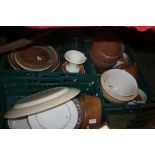 A QUANTITY OF KITCHENALIA, POTS ETC.