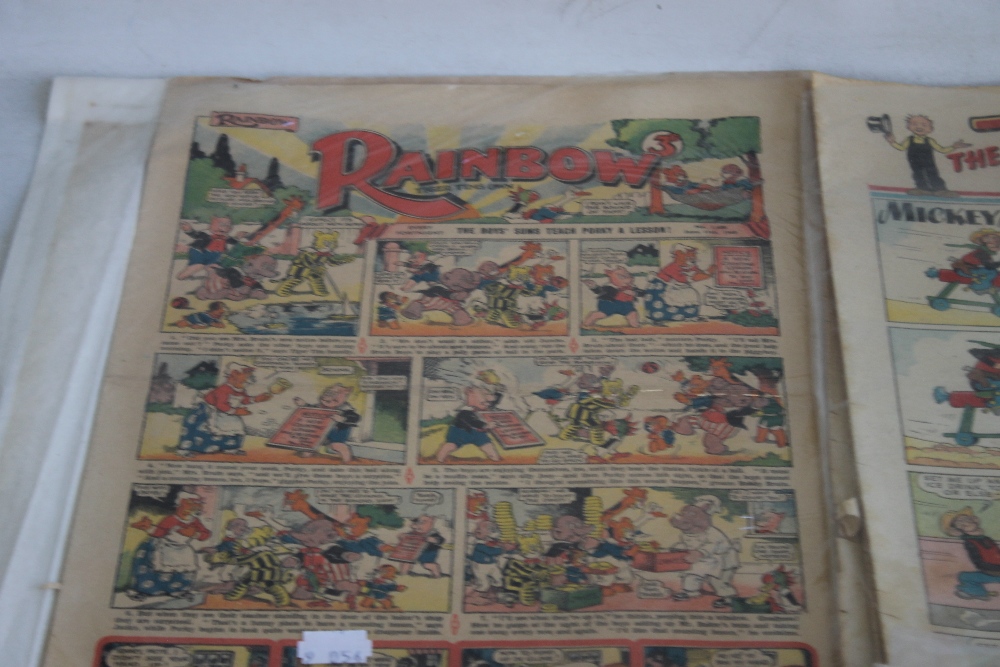 THE BEANO, DANDY, KNOCKOUT AND TOPPER COMICS to include 'The Beano' #330 1948, #700 1955, #711 1956, - Image 4 of 6