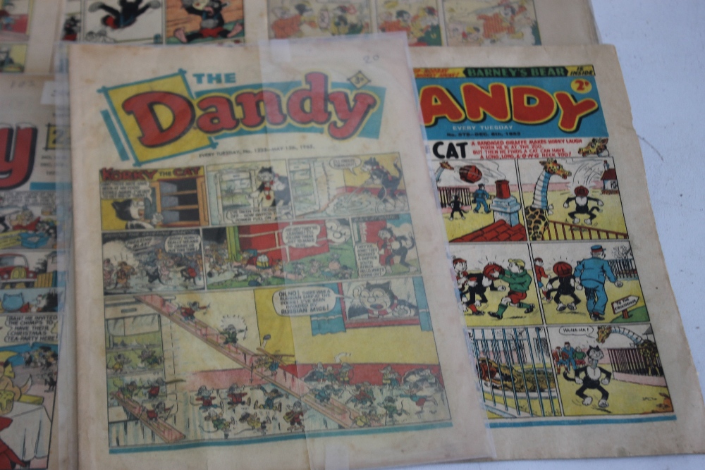 THE BEANO, DANDY, KNOCKOUT AND TOPPER COMICS to include 'The Beano' #330 1948, #700 1955, #711 1956, - Image 2 of 6