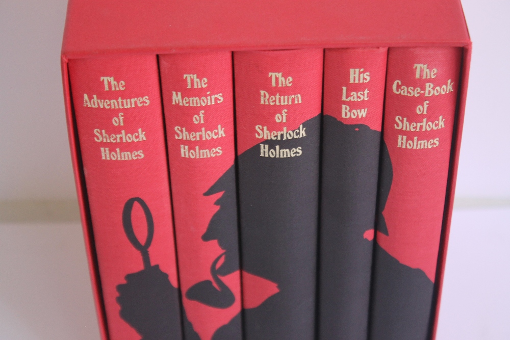 FOLIO SOCIETY - ARTHUR CONAN DOYLE THE COMPLETE SHERLOCK HOLMES SHORT STORIES, illustrated by - Image 2 of 3