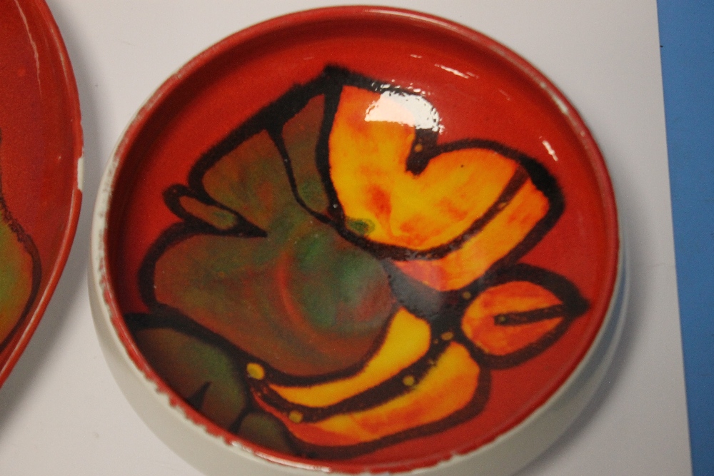 TWO POOLE POTTERY DISHES - Image 2 of 3