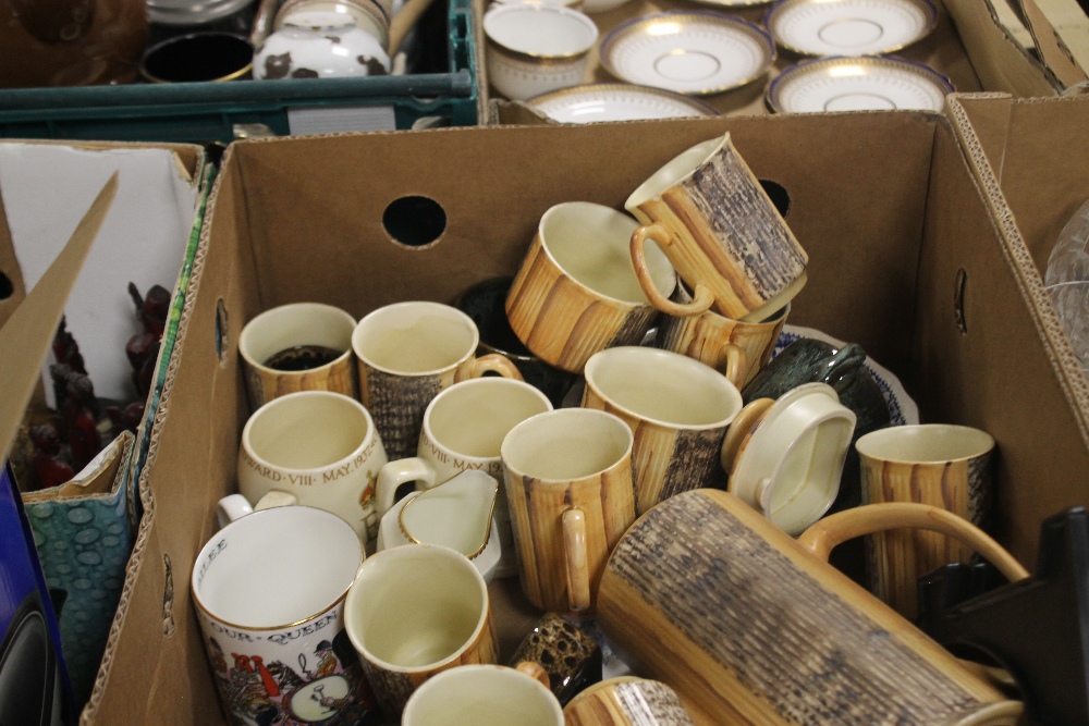 A QUANTITY OF CERAMICS to include commemorative mugs (tray not included) - Image 3 of 3