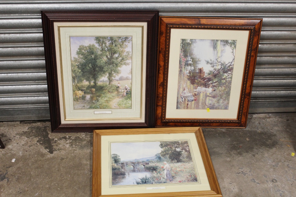 AN ASSORTMENT OF VARIOUS FRAMED PICTURES AND PRINTS ETC - Image 8 of 10