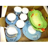 A TRAY OF CERAMICS TO INCLUDE COLCLOUGH PART TEA SET TOGETHER WITH A TRAY OF GLASSWARE