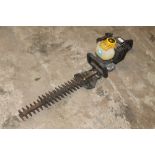 AA McCULLOCH PETROL HEDGE TRIMMER