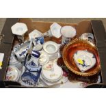 A SMALL TRAY OF CERAMICS AND GLASSWARE TO INCLUDE A DRESSING TABLE SET AND CARNIVAL GLASS