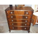 A RETRO REPRODUCTION QUEEN ANNE STYLE FIVE DRAWER CHEST OF DRAWERS