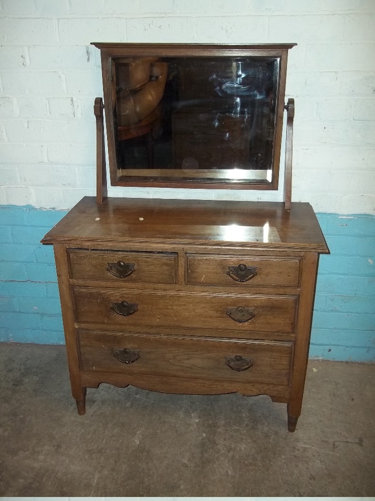 AN EDWARDIAN WARDROBE AND DRESSING TABLE - Image 3 of 3