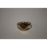 A 9CT GOLD SIGNET RING, ENGRAVED WITH INITIALS "P.W" APPROX 9.7 GRAMS