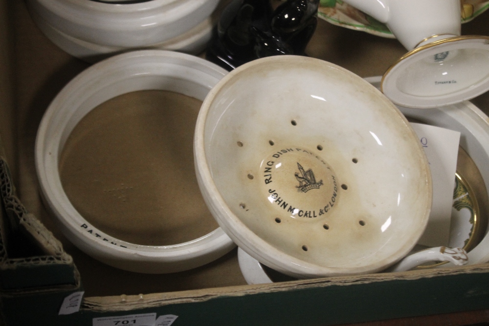 A TRAY OF CERAMCS TO INCLUDE JOHN. M MCCALL AND CO BOWL - Image 3 of 3