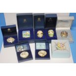 A COLLECTION OF EIGHT BOXED HALCYON DAYS AND BILSTON ENAMELS