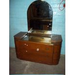 A VINATGE OAK DRESSING TABLE