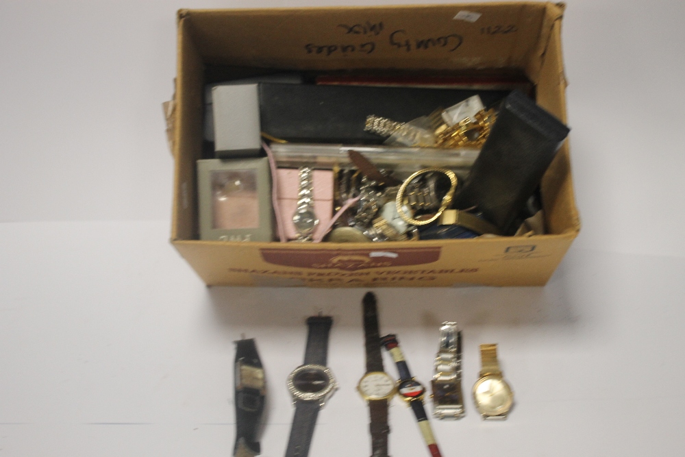 A BOX OF ASSORTED WRIST WATCHES