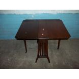 AN EDWARDIAN SUTHERLAND MAHOGANY DROP LEAF TABLE