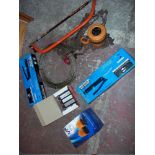 A SELECTION OF TOOLS AND INDUSTRIAL ITEMS TO INCLUDE TWO BOXED GREASE GUNS, A STIHL OIL CHAINSAW,