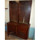 AN ANTIQUE DISPLAY BOOKCASE / SIDEBOARD