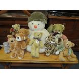 A QUANTITY OF ASSORTED SOFT TOYS TO INCLUDE A SNOWMAN