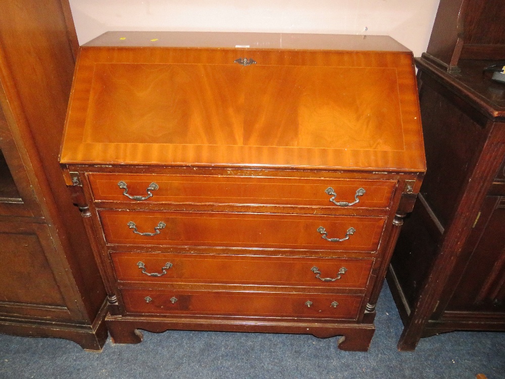 A 20TH C MAHOGANY BUREAU W-90 CM