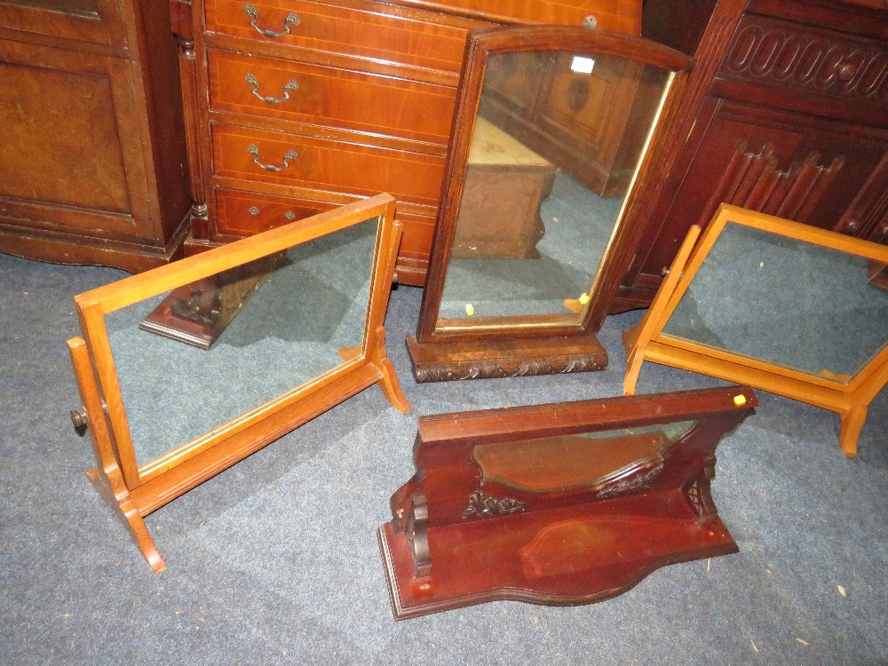 A PAIR OF OAK MIRRORS AND TWO OLDER MIRRORS (4) - Image 3 of 3