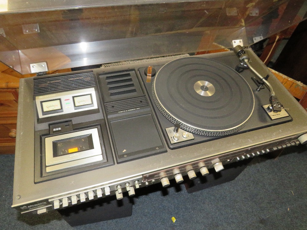 A RETRO MURPHY STEREO MUSIC CENTRE WITH SPEAKERS - HOUSE CLEARANCE - Image 2 of 3