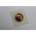 A SEALED UNCIRCULATED ELIZABETH II 2000 GOLD SOVEREIGN
