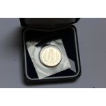 A CASED ELIZABETH II 2002 SHIELD BACK GOLD SOVEREIGN