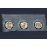 A SEALED SET OF THREE UNCIRCULATED ELIZABETH II 2000 GOLD SOVEREIGNS