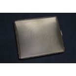 A HALLMARKED 9 CARAT GOLD CIGARETTE CASE, approx weight 117g, W 9.5 cm