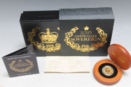 A QUEEN ELIZABETH II 2015 AUSTRALIAN SOVEREIGN, complete with box and papers stating a edition limit