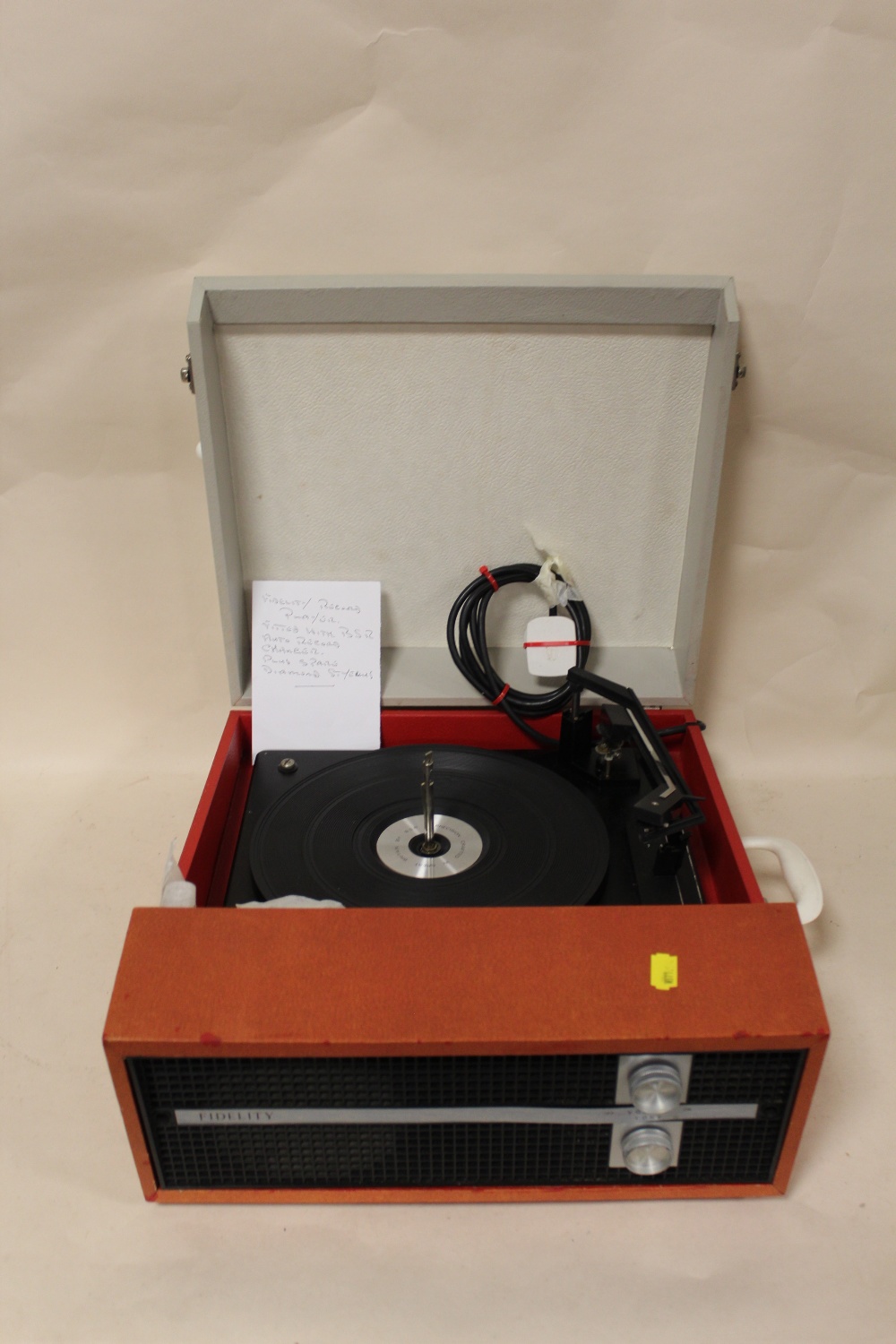 A RETRO FIDELITY RECORD PLAYER