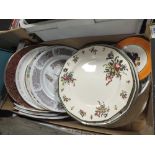 A BOX OF CABINET PLATES TO INCLUDE ROYAL DOULTON EXAMPLES