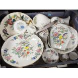 A TRAY OF AYNSLEY PEMBROKE AND OTHER CERAMICS TO INCLUDE A CAKE STAND
