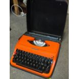 AN UNDERWOOD 35 TYPEWRITER