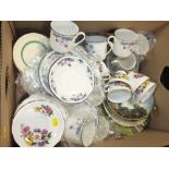 A BOX OF ASSORTED CHINA TO INCLUDE ROYAL DOULTON BLOOMSBURY, DORCHESTER CHINA ETC