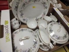 TWO TRAYS OF ROYAL WORCESTER JUNE GARLAND CHINA