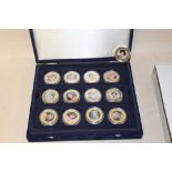 A COLLECTION OF MODERN GOLD PLATED COMMEMORATIVE DIAMOND JUBILEE COINS