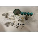 A BOX OF COLLECTABLES TO INCLUDE COINS, SILVER PLATED METALWARE, CLOISONNE STYLE EGG ORNAMENT ETC