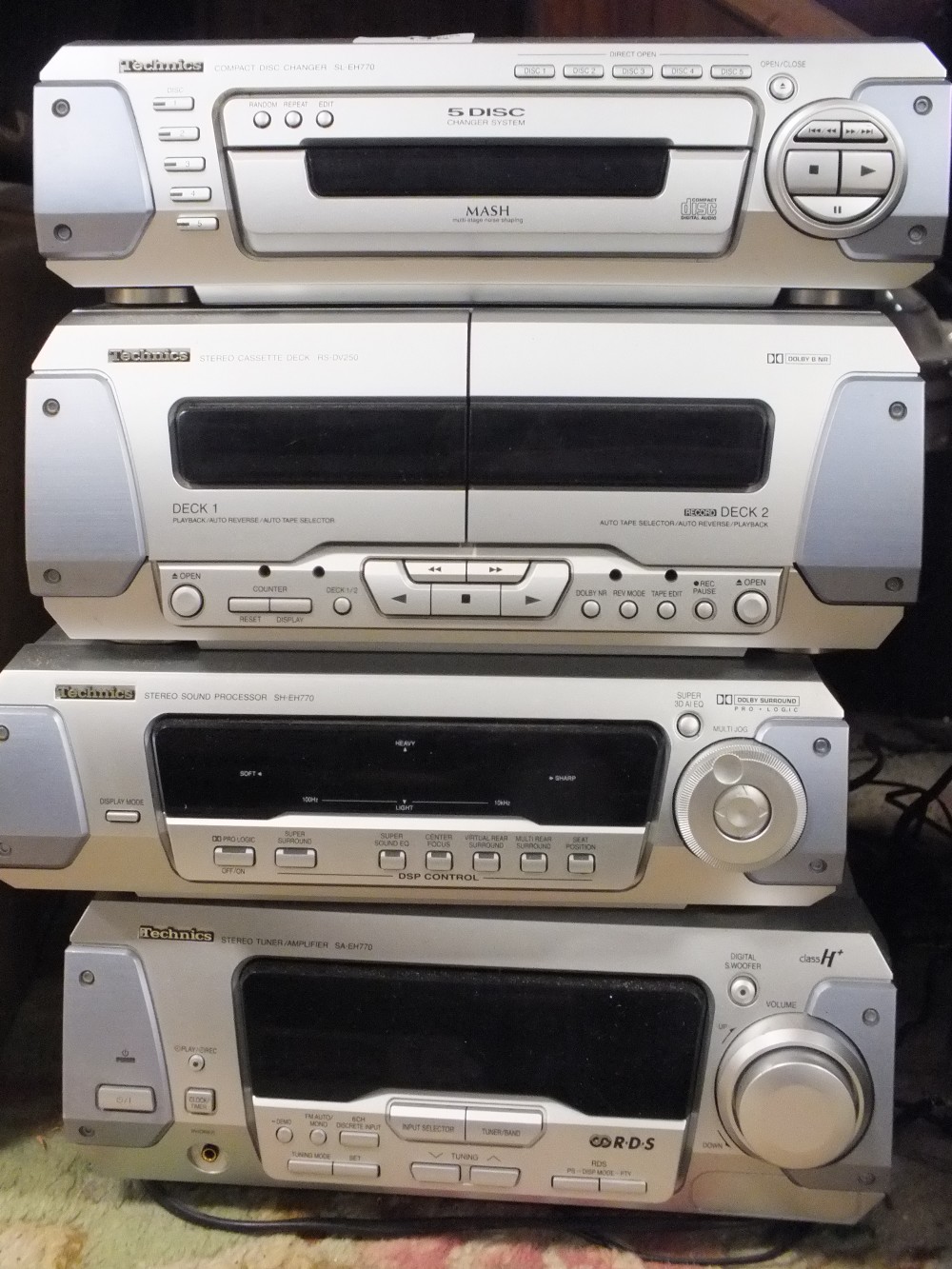 A TECHNICS STACKING STEREO SYSTEM AND TWO SONY SPEAKERS - Image 2 of 2